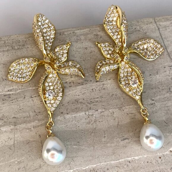 NEW ~ Anthropologie Shashi Pave Crystal Flower & Pearl Dangle Earrings - Picture 1 of 10